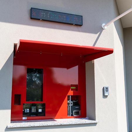 Motel Circuit Drive Cingia De' Botti Экстерьер фото